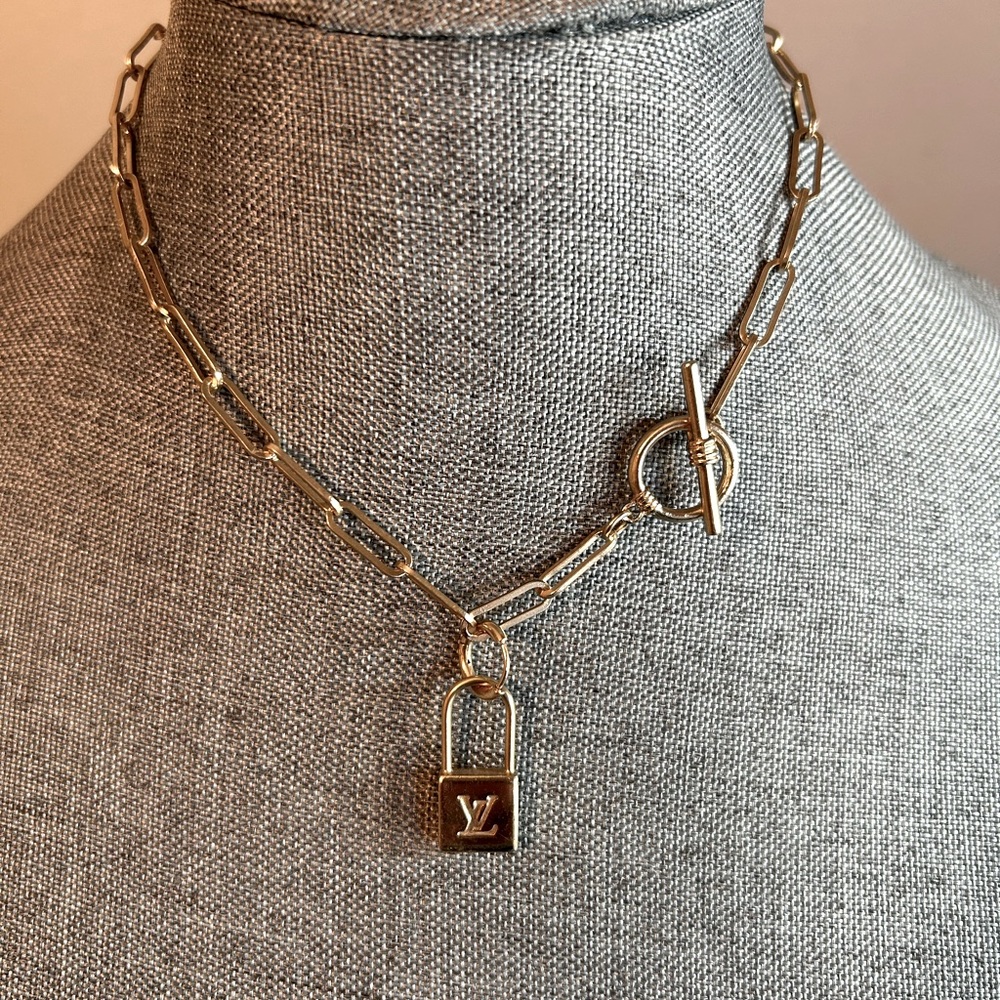 Authentic Louis Vuitton brass lock charm 16" unbranded paperclip toggle chain